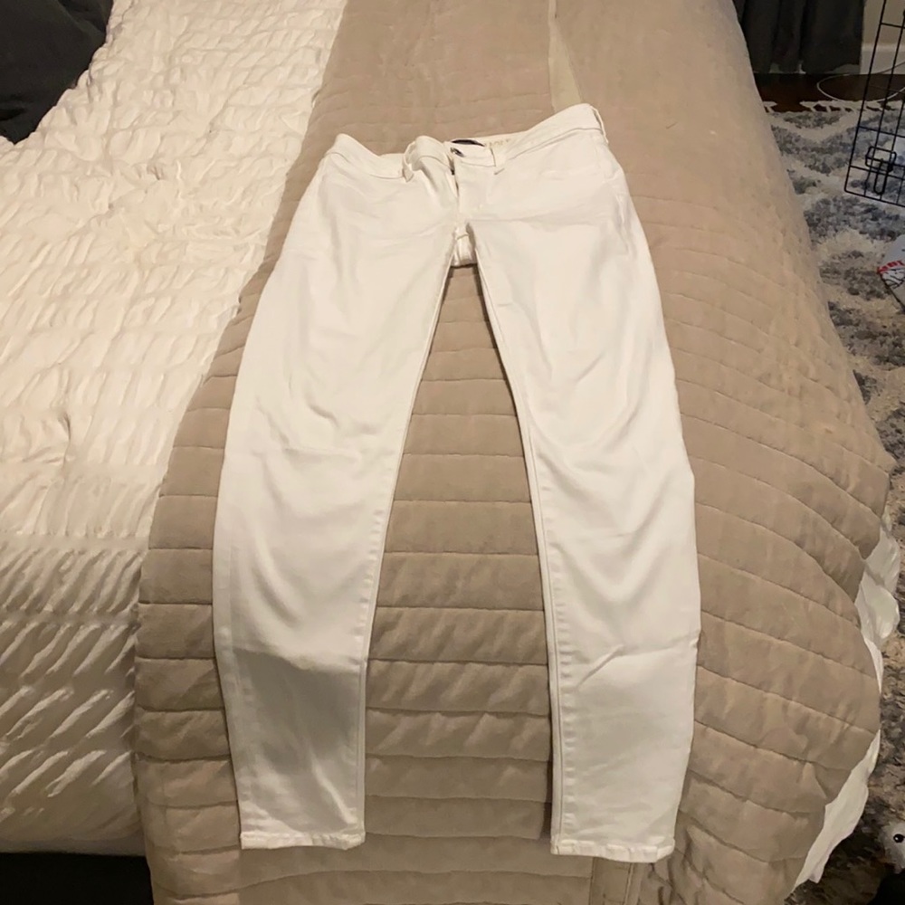 AE White jeggings